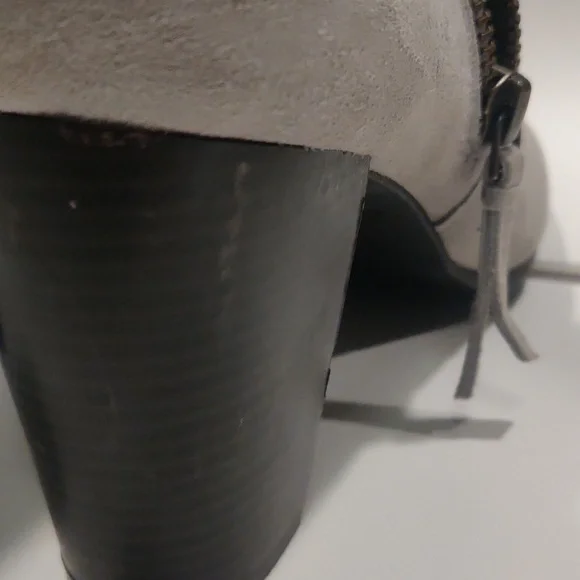 Cole Haan | Grey suede booties - Picture 5 of 10